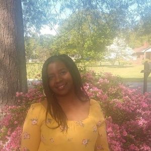 Meet your Posher, Yolanda